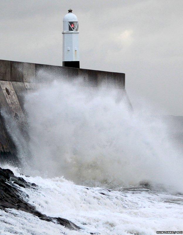 Porthcawl lighthouse