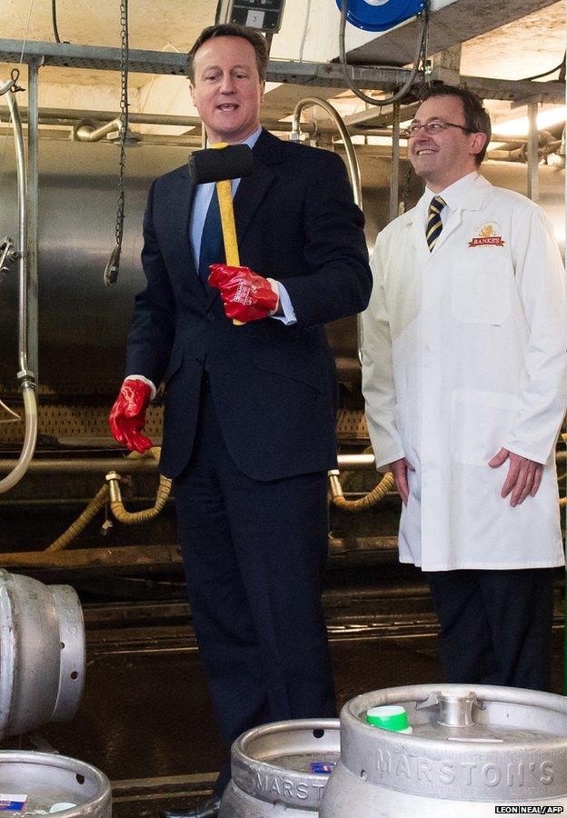 Conservative party leader David Cameron (left) visits Marston's Brewery in Wolverhampton