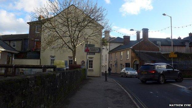 Junction of High Street and Bimport