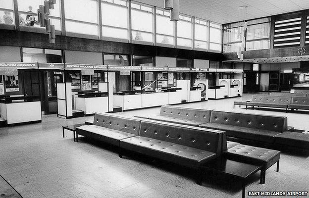 Passenger check-in desks in 1967