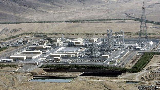 File photo: An aerial view of a heavy-water production plant in the central Iranian town of Arak, 26 August 2006