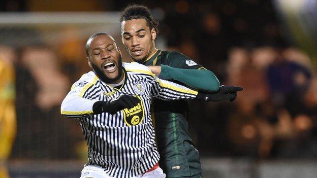 Yoann Arquin (left) and Jason Denayer