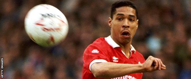 Des Walker