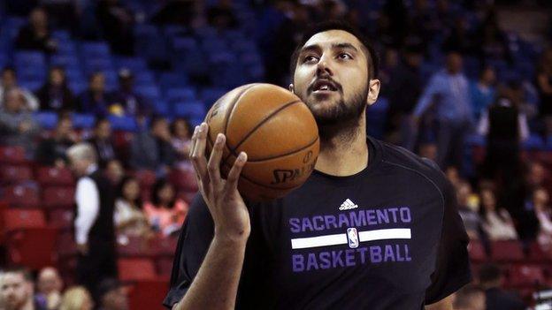 Sim Bhullar