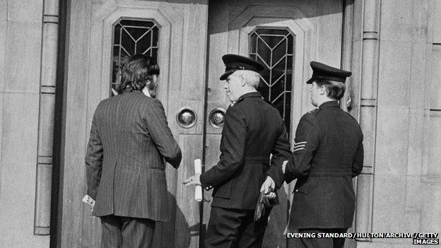 Police enter the Lloyds bank branch