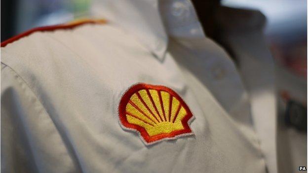 Shell logo on shirt