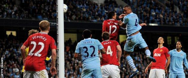 Vincent Kompany scores against Manchester United