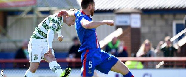 Leigh Griffiths scores for Celtic against Inverness Caledonian Thistle