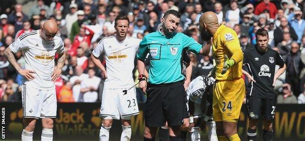 Referee Michael Oliver had several tricky decisions to make during the Swansea v Everton game