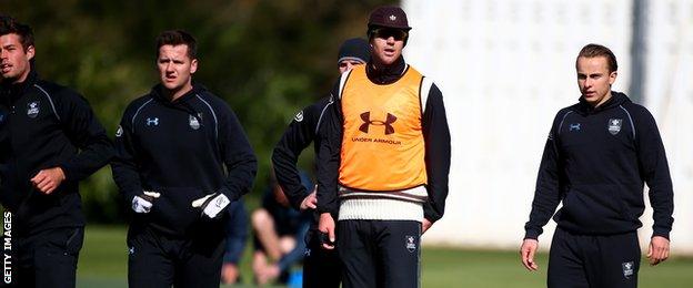 Kevin Pietersen and Surrey team-mates