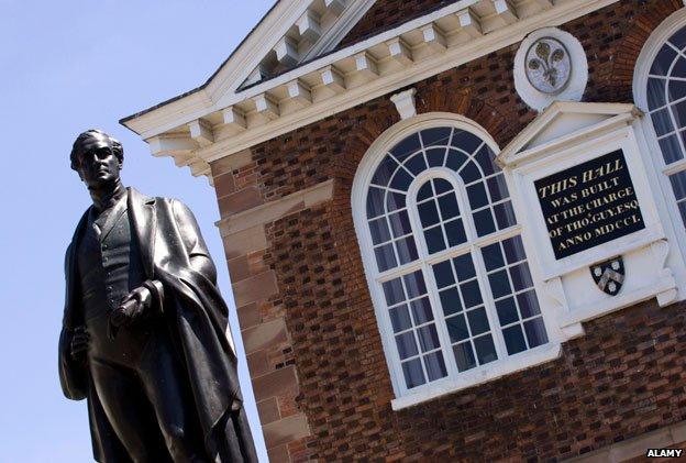 Bronze statue of Sir Robert Peel dating from 1852