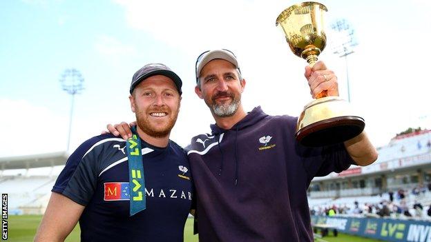 Jason Gillespie (right) with Yorkshire captain Andrew Gale