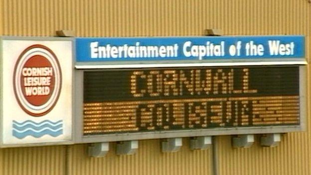 Cornwall Coliseum sign