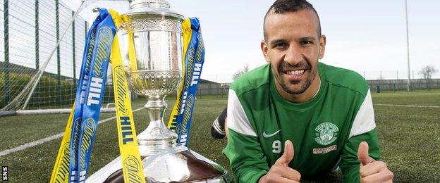 Hibernian striker Farid El Alagui with the Scottish Cup trophy