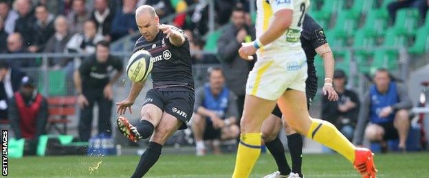 Charlie Hodgson kicks a drop-goal for Saracens