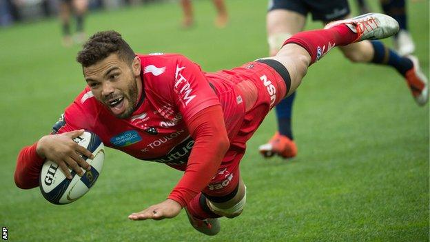 Bryan Habana dives over joyously to score for Toulon