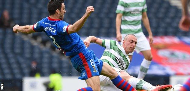 Ross Draper tackles Celtic's Scott Brown