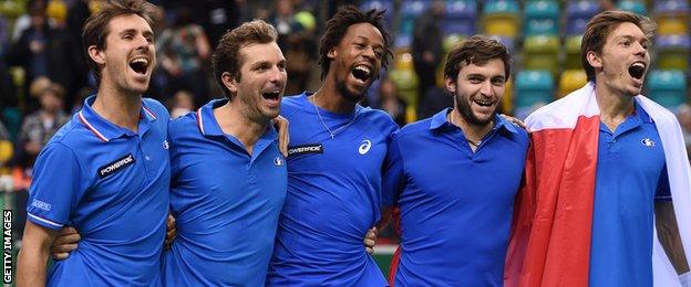 Edouard Roger-Vasselin, Julien Benneteau, Gael Monfils, Gilles Simon and Nicolas Mahut of France