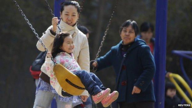 Mother and child in Beijing