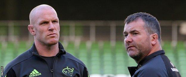 Paul O'Connell with Munster coach Anthony Foley