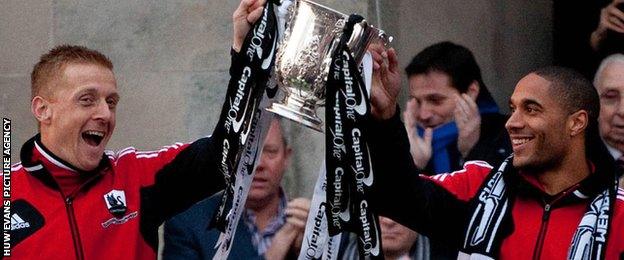 Garry Monk and Ashley Williams with the Capital One Cup in 2013