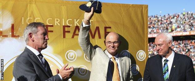 Martin Crowe