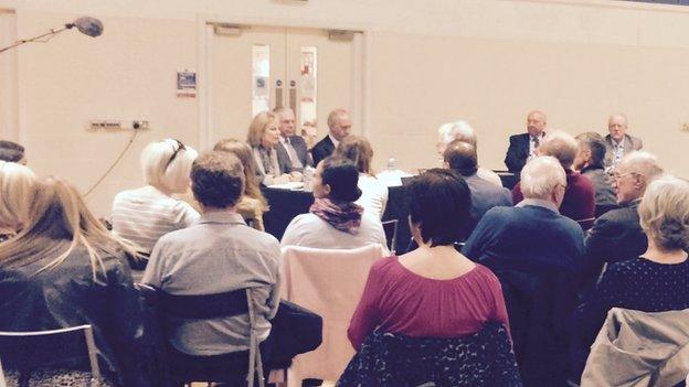 Hustings in Ashfield