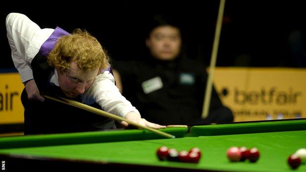 Anthony McGill is through to the quarter finals of the World Championships in Sheffield