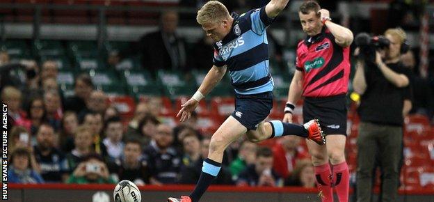 Gareth Anscombe's boot had given Cardiff Blues an early 9-0 lead