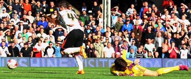 Ross McCormack rounds Dimi Konstantopoulos