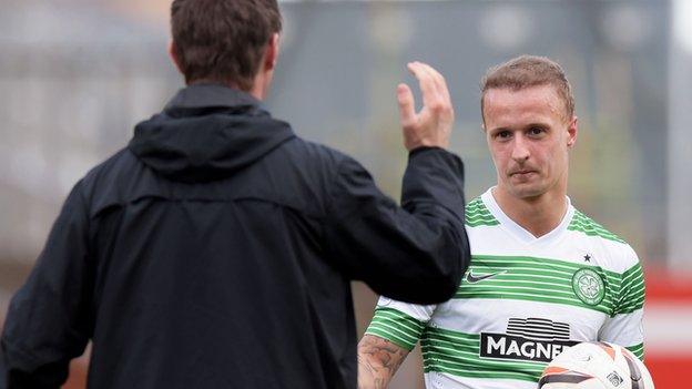 Celtic manager Ronny Deila congratulates Leigh Griffiths