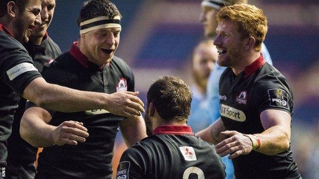 Alasdair Dickinson (centre left) helped Edinburgh warm-up for the Gloucester clash with a 37-0 win over Zebre