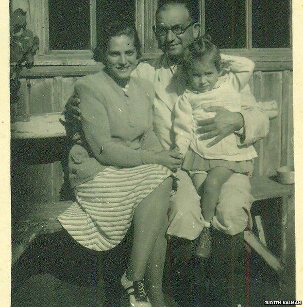 Evike with her father Gustav Weinberger and her mother (Gustav's first wife) Mancika Weinberger (family of three)