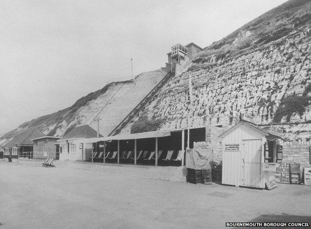 Fisherman's walk cliff lift in 1935 shortly after opening