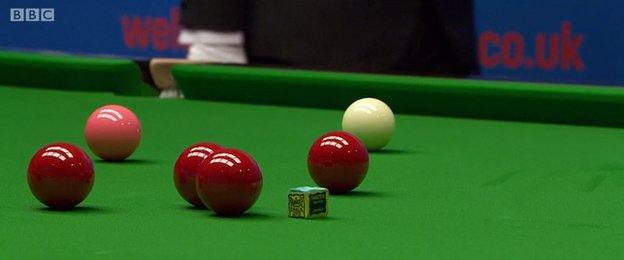 Ronnie O'Sullivan chalk