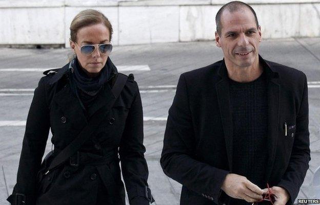 Yanis Varoufakis (R) with Danae Stratou (file pic)