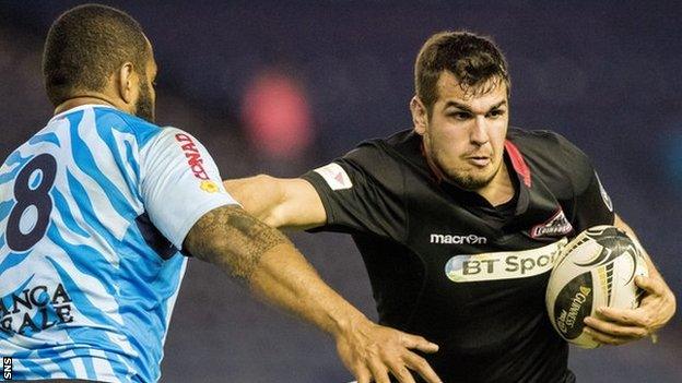 Stuart McInally (right) in action against Zebre