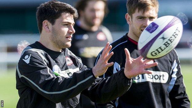 Sam Hidalgo-Clyne in training with Edinburgh