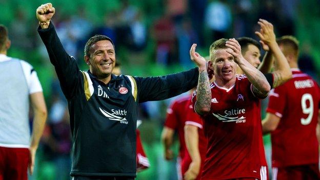 Aberdeen manager Derek McInnes (left) and Jonny Hayes