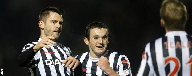 Steven Thompson, John McGinn and Gary Teale celebrate