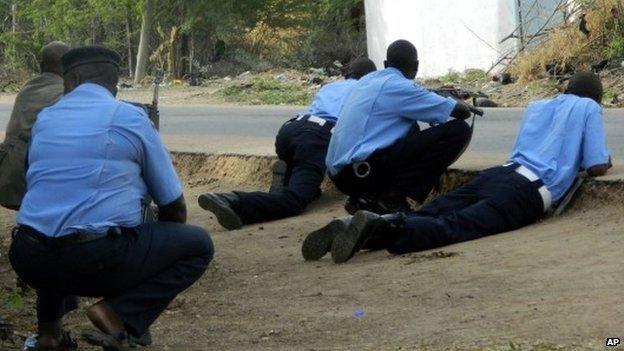 Kenyan police on the day of the attack on the university in Garissa - 2 April 2015