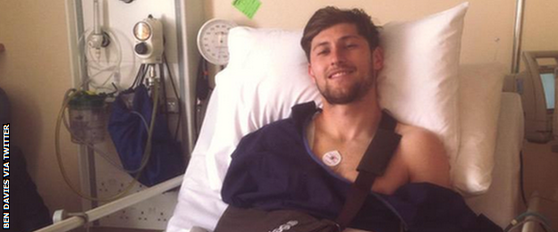 Ben Davies in hospital following his shoulder operation