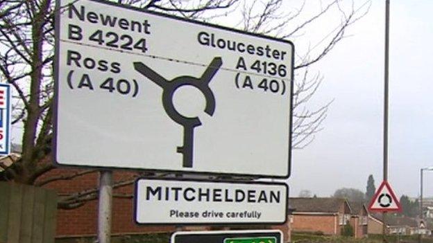 Mitcheldean road sign