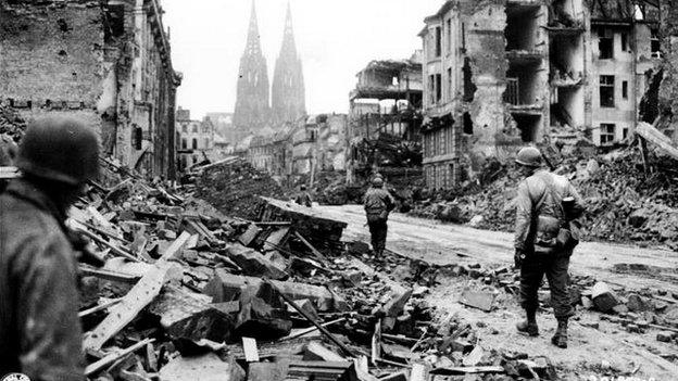 US troops in Cologne at the end of war