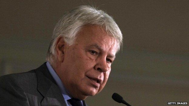 Felipe Gonzalez gives a speech during a New Economy European Forum meeting on 5 July, 2013 in Madrid