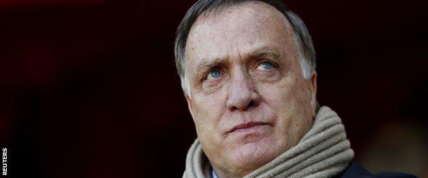 Sunderland manager Dick Advocaat