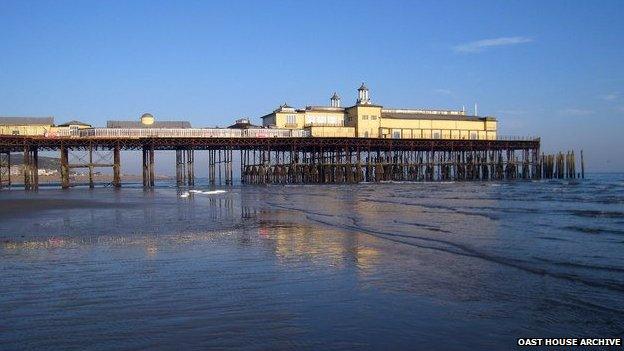 Hastings Pier by Oast House Archive