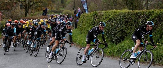 Tour de Yorkshire racers