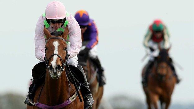 Faugheen, ridden by Ruby Walsh, continued his record to a perfect 10 wins