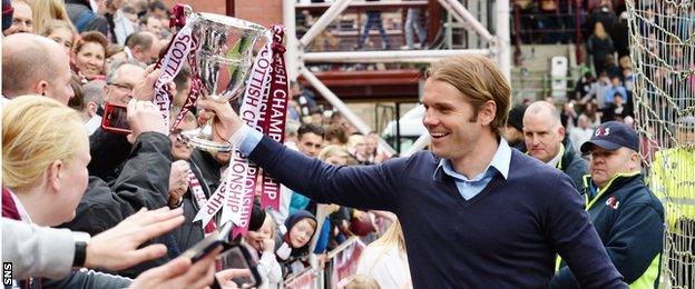 Hearts head coach Robbie Neilson